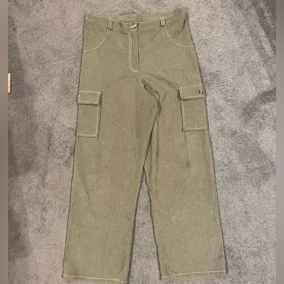 Iz Byer Other - iZ BYER Girls Olive Corduroy Cargo Pants Girls 16
